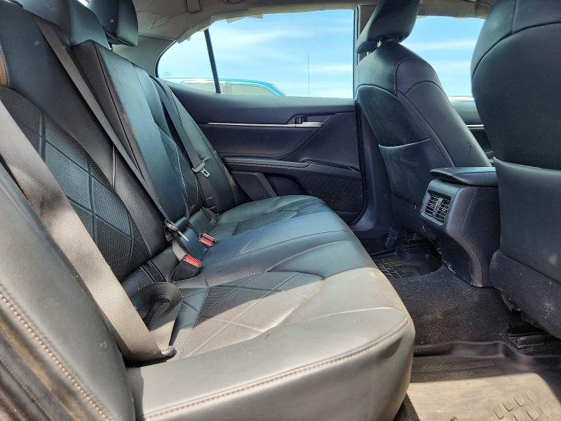 Продаж на аукціоні авто 2018 Toyota Camry, vin: 4T1B11HK5JU120299, номер лоту: 58620986