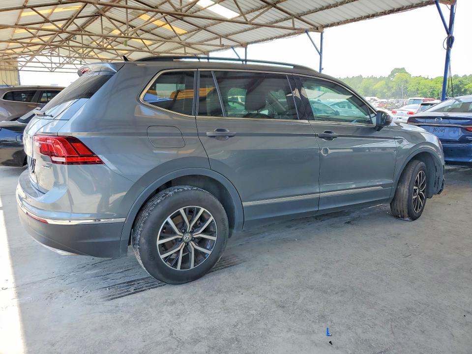 Продажа на аукционе авто 2021 Volkswagen Tiguan, vin: 3VV2B7AX6MM048422, номер лота: 55885456