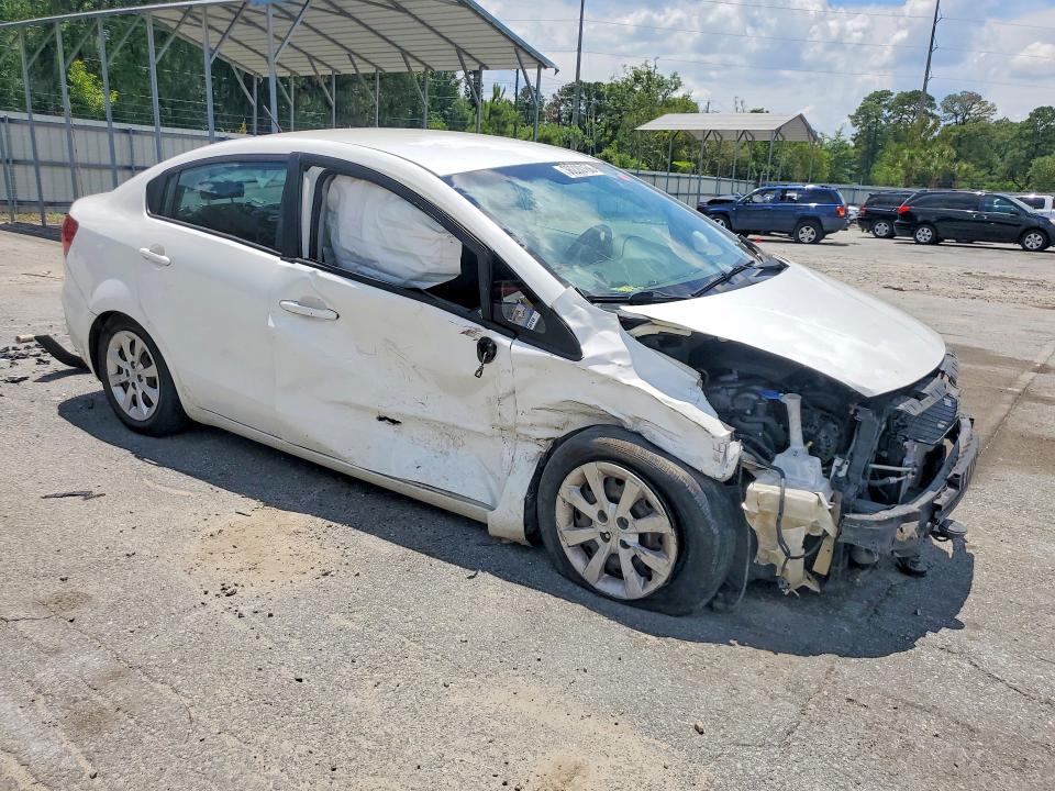 56220166 :رقم المزاد ، KNADM4A38H6037261 vin ، 2017 Kia Rio مزاد بيع