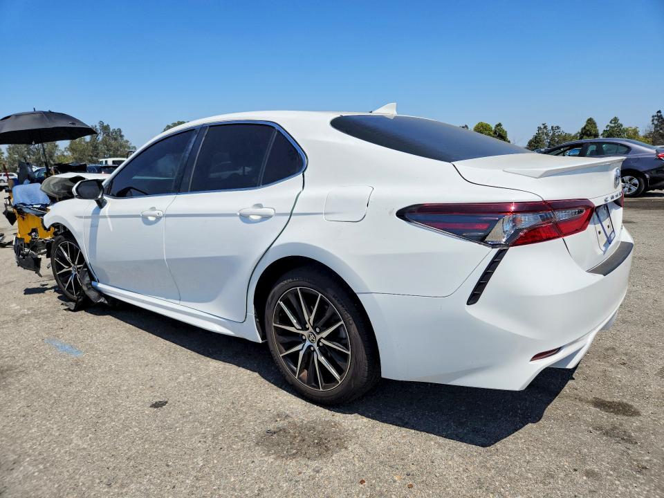Продажа на аукционе авто 2023 Toyota Camry, vin: 4T1G11AK3PU093757, номер лота: 57417716