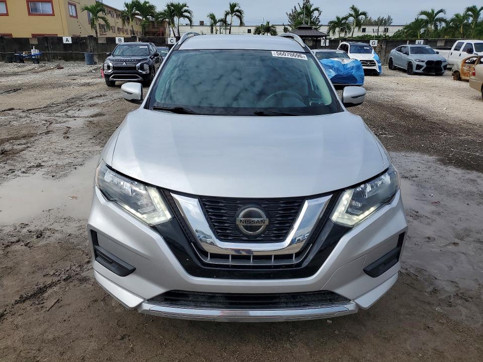 2018 Nissan Rogue მანქანა იყიდება აუქციონზე, vin: 5N1AT2MV0JC711318, აუქციონის ნომერი: 56070696