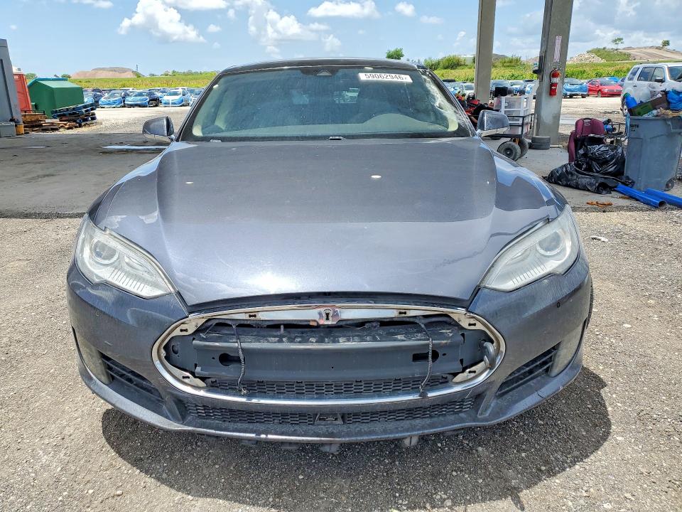 2016 Tesla Model S მანქანა იყიდება აუქციონზე, vin: 5YJSA1E11GF130197, აუქციონის ნომერი: 59062946