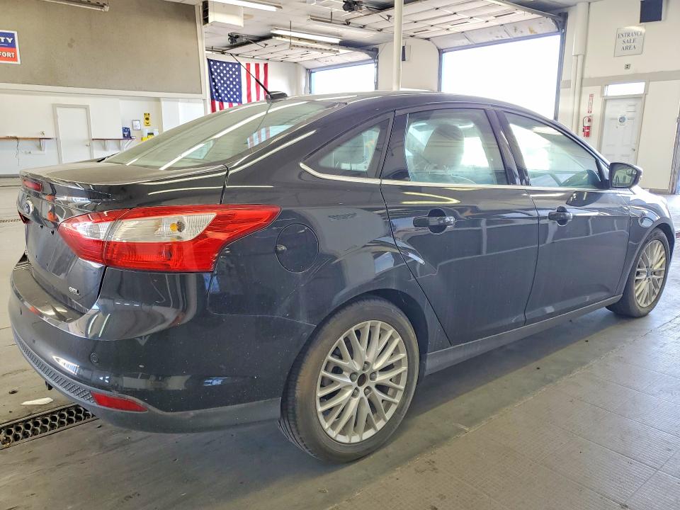58293936 :رقم المزاد ، 1FAHP3H29CL105179 vin ، 2012 Ford Focus مزاد بيع
