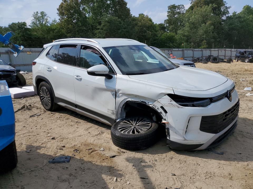 58183976 :رقم المزاد ، 3VVCR7RM4SM022781 vin ، 2025 Volkswagen Tiguan مزاد بيع