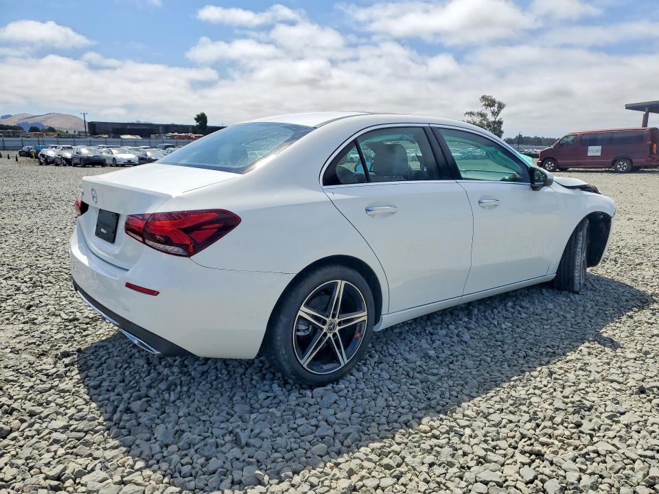 2022 Mercedes-benz A მანქანა იყიდება აუქციონზე, vin: W1K3G4EB6NJ363758, აუქციონის ნომერი: 56117206