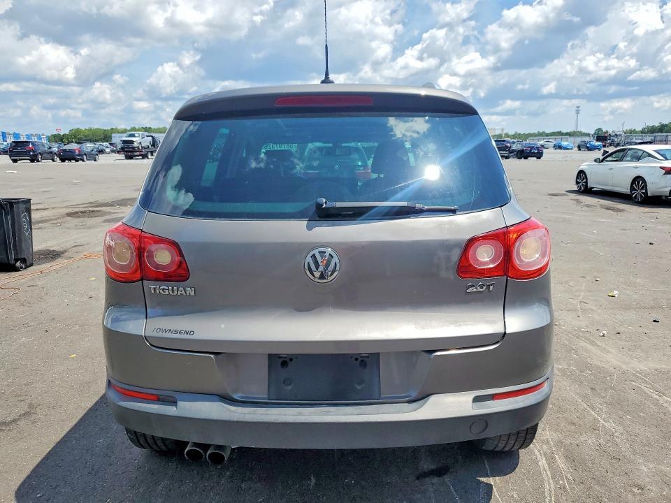 58797326 :رقم المزاد ، WVGAV7AX5BW539106 vin ، 2011 Volkswagen Tiguan مزاد بيع