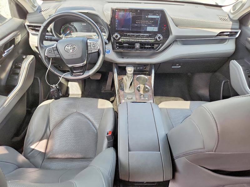 56466736 :رقم المزاد ، 5TDDBRCH5MS047321 vin ، 2021 Toyota Highlander مزاد بيع