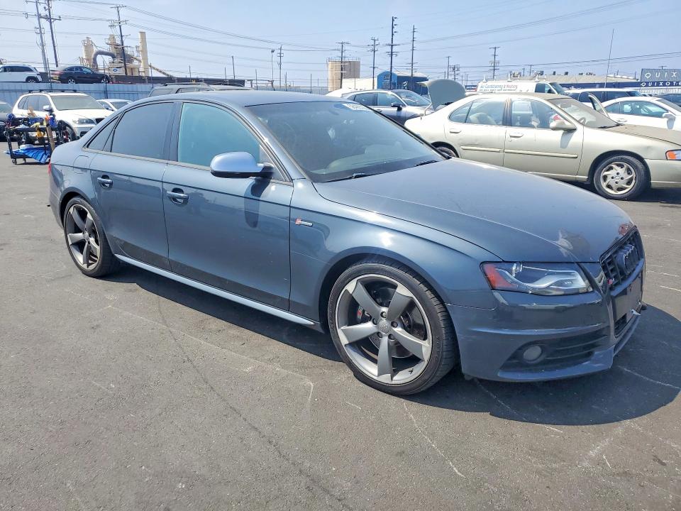 58488796 :رقم المزاد ، WAUBGAFL0BA066182 vin ، 2011 Audi S4 مزاد بيع