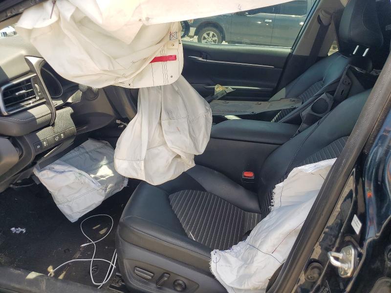 Продажа на аукционе авто 2021 Toyota Camry, vin: 4T1G11AK1MU614504, номер лота: 58645446