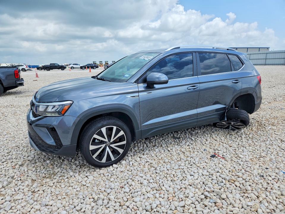 Продаж на аукціоні авто 2022 Volkswagen Taos, vin: 3VVRX7B23NM042582, номер лоту: 56460646