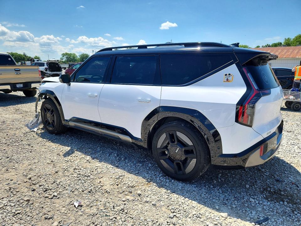 58472996 :رقم المزاد ، 5XYAEFS53TG007198 vin ، 2026 Kia Ev9 مزاد بيع