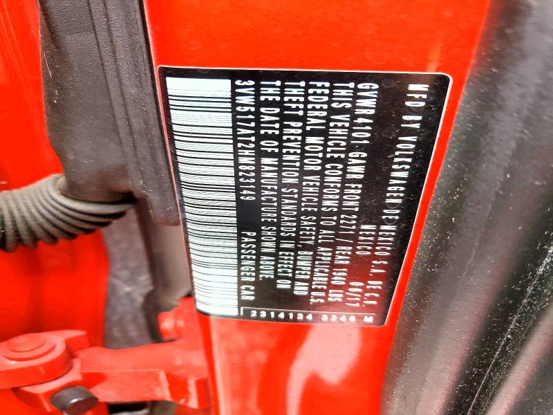 58645026 :رقم المزاد ، 3VW517AT2HM823149 vin ، 2017 Volkswagen Beetle مزاد بيع