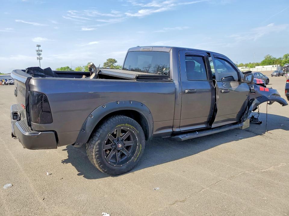 56723696 :رقم المزاد ، 1C6RR7FT3KS511823 vin ، 2019 Ram 1500 Classic مزاد بيع
