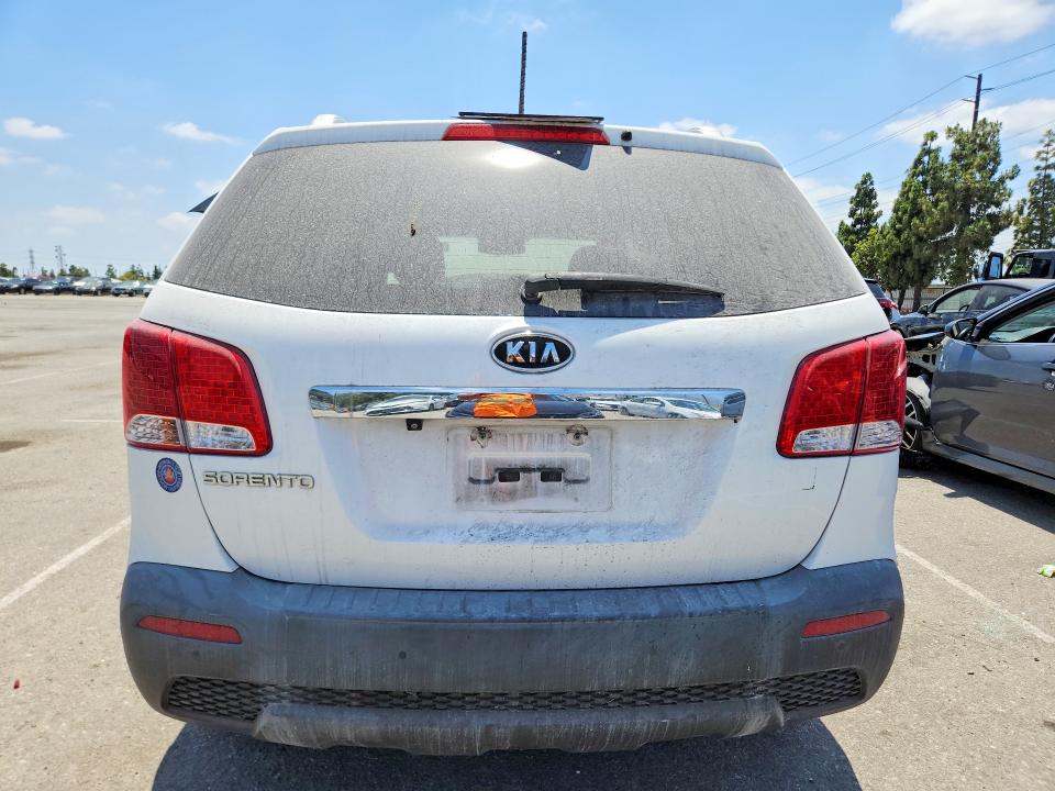 2011 Kia Sorento მანქანა იყიდება აუქციონზე, vin: 5XYKT4A12BG154592, აუქციონის ნომერი: 85977305