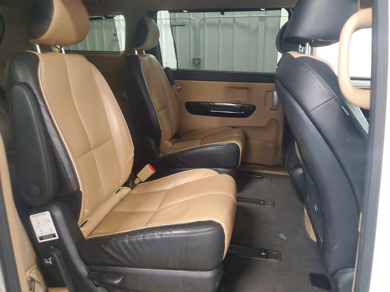 56156446 :رقم المزاد ، KNDMC5C17H6256994 vin ، 2017 Kia Sedona مزاد بيع