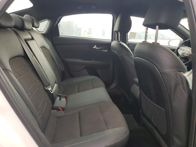 58333626 :رقم المزاد ، 3KPF54AD4PE593013 vin ، 2023 Kia Forte مزاد بيع
