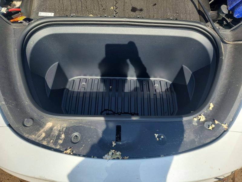 55586946 :رقم المزاد ، 7SAYGAEE1PF643559 vin ، 2023 Tesla Model Y مزاد بيع