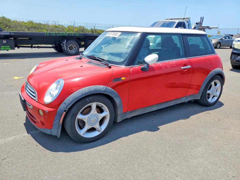 56176966 :رقم المزاد ، WMWRC33596TK70873 vin ، 2006 Mini Cooper مزاد بيع