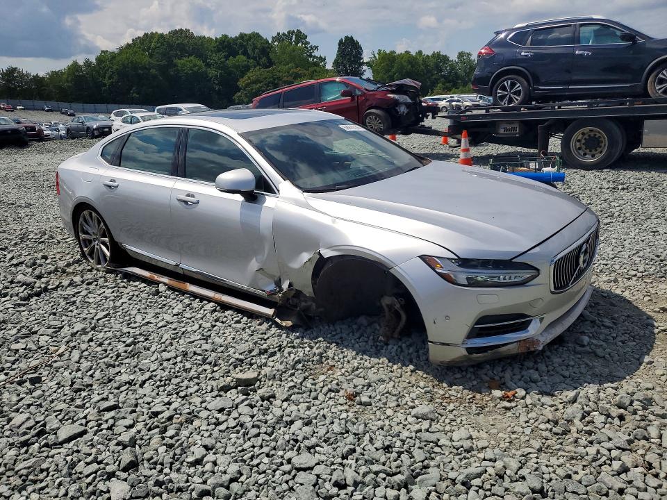 2020 Volvo S90 მანქანა იყიდება აუქციონზე, vin: LVYBC0AL3JP031754, აუქციონის ნომერი: 58970736