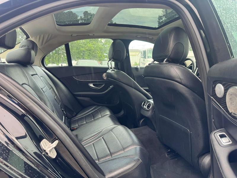 56053306 :رقم المزاد ، 55SWF4KB1FU068945 vin ، 2015 Mercedes-benz C مزاد بيع