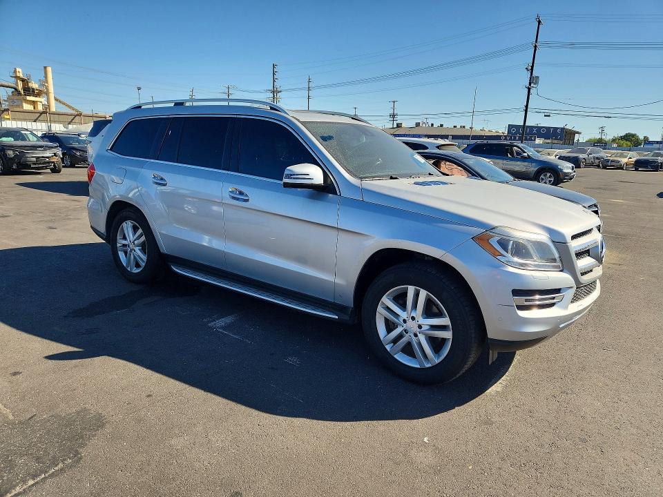 57087796 :رقم المزاد ، 4JGDF6EEXGA671215 vin ، 2016 Mercedes-benz Gl مزاد بيع