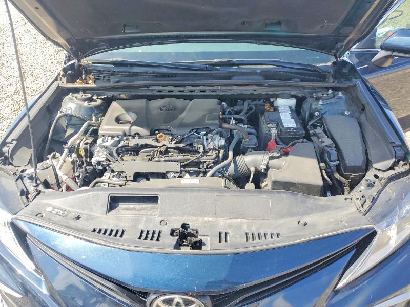 57476526 :رقم المزاد ، 4T1C11AK4MU466654 vin ، 2021 Toyota Camry مزاد بيع