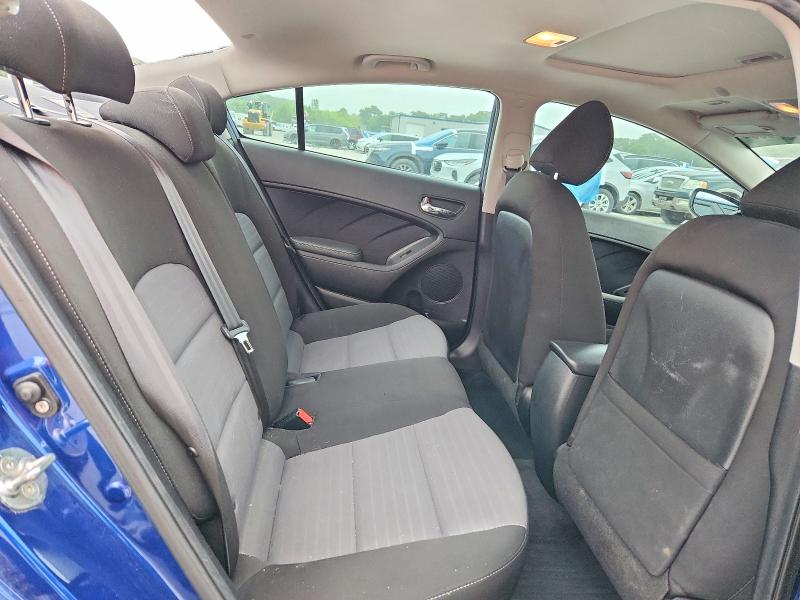2018 Kia Forte მანქანა იყიდება აუქციონზე, vin: 3KPFL4A70JE249962, აუქციონის ნომერი: 57882066