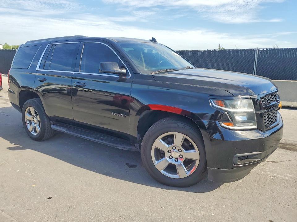 56180946 :رقم المزاد ، 1GNSCAKC8JR270529 vin ، 2018 Chevrolet Tahoe مزاد بيع