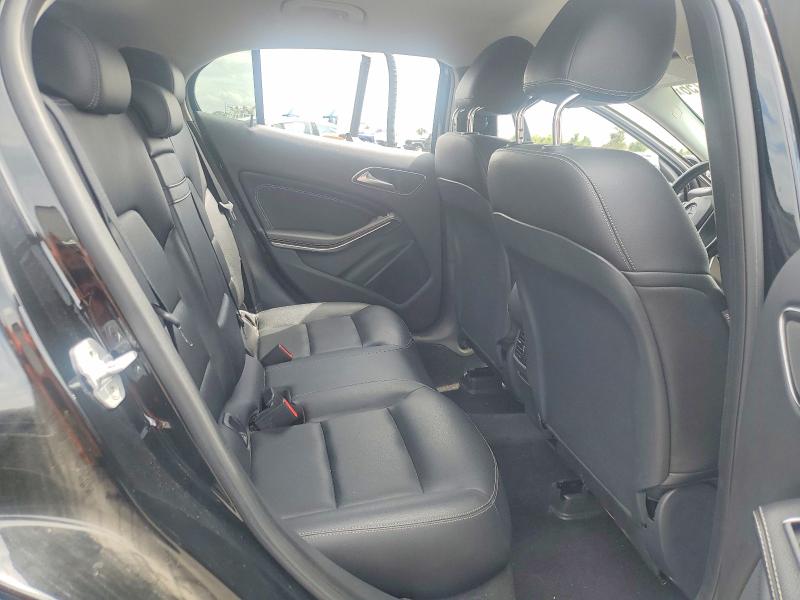 55541756 :رقم المزاد ، WDCTG4GB7FJ112458 vin ، 2015 Mercedes-benz Gla مزاد بيع