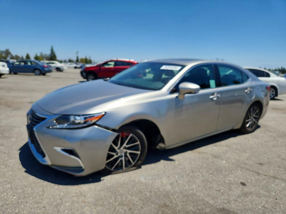 56894886 :رقم المزاد ، 58ABK1GG5GU031599 vin ، 2016 Lexus Es مزاد بيع