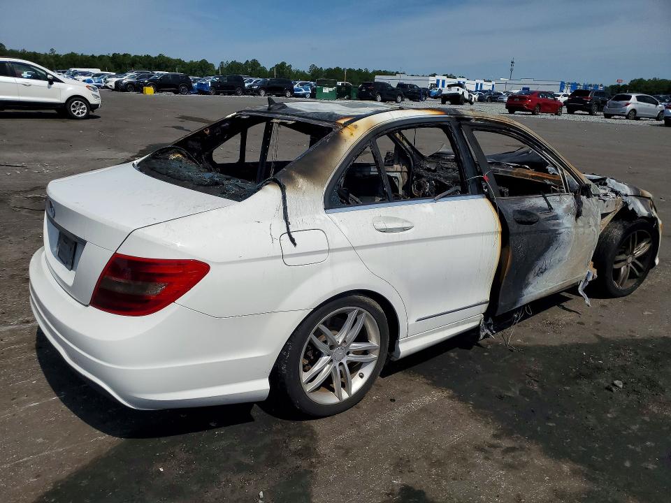 55854736 :رقم المزاد ، WDDGF4HB2DR292025 vin ، 2013 Mercedes-benz C مزاد بيع