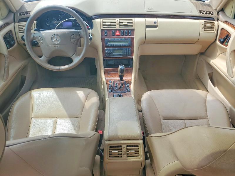 56819496 :رقم المزاد ، WDBJF82J62X066049 vin ، 2002 Mercedes-benz E مزاد بيع