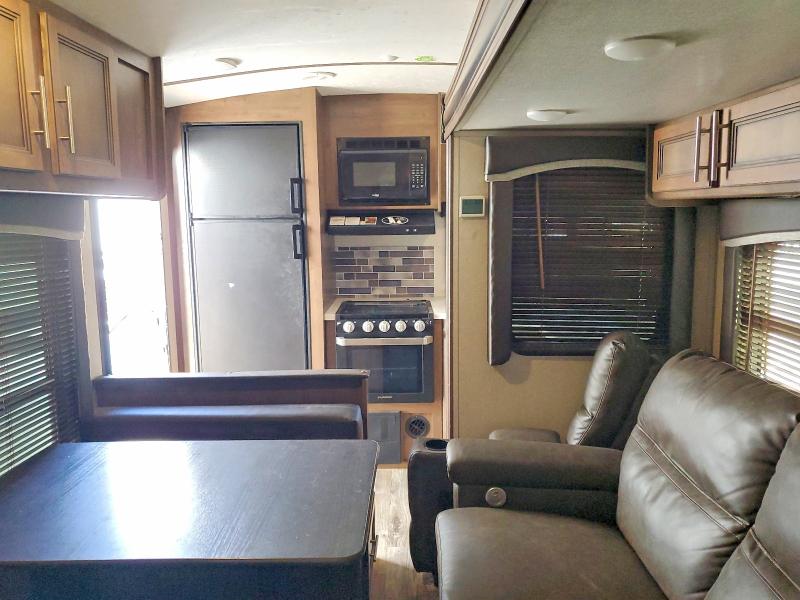 50974856 :رقم المزاد ، 4YDT24S2XLC509123 vin ، 2020 Keystone Cougar 24sabwe مزاد بيع