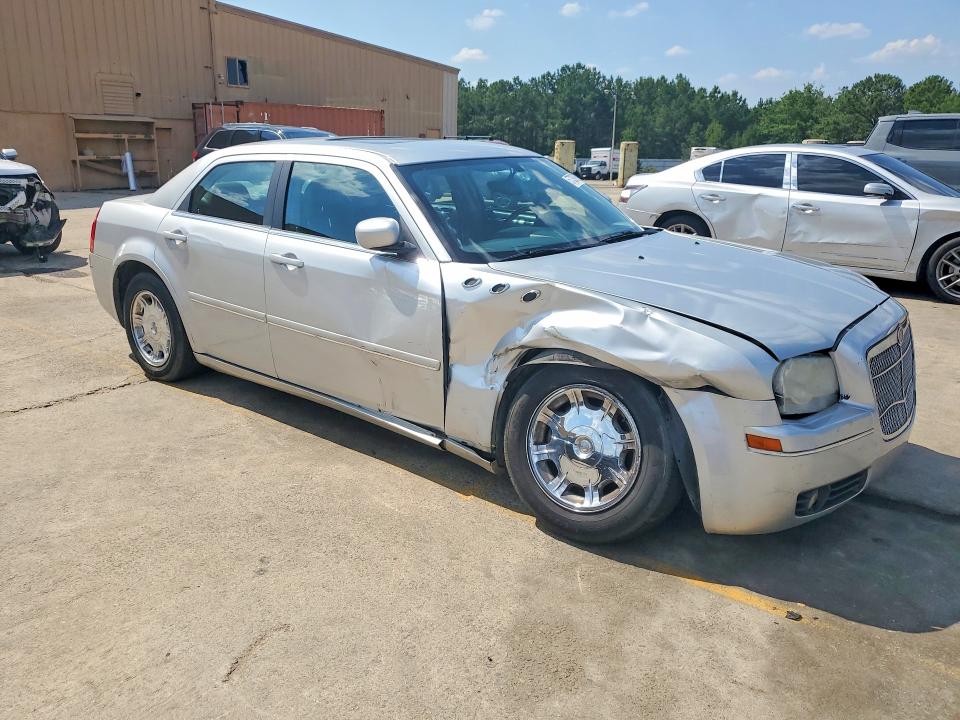 Продажа на аукционе авто 2005 Chrysler 300, vin: 2C3JA53G15H141562, номер лота: 57339796