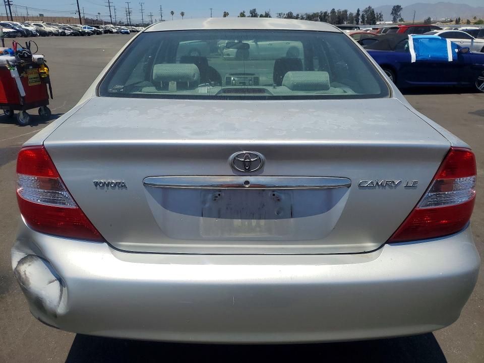 57025206 :رقم المزاد ، 4T1BE30K82U006147 vin ، 2002 Toyota Camry مزاد بيع