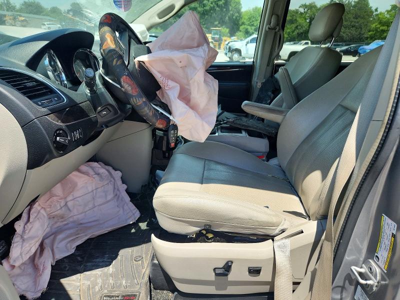 55655266 :رقم المزاد ، 2C4RC1CG1DR745820 vin ، 2013 Chrysler Town & Country مزاد بيع