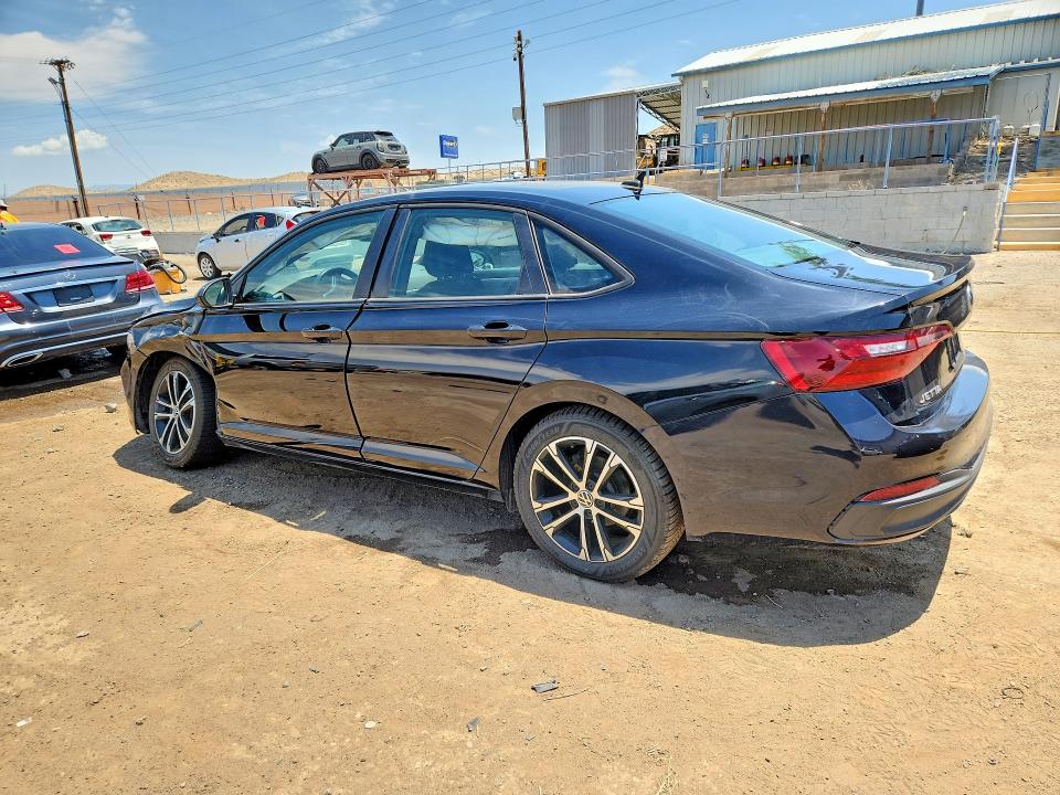 55954806 :رقم المزاد ، 3VWBM7BU1NM018532 vin ، 2022 Volkswagen Jetta مزاد بيع