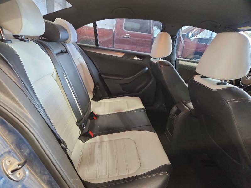 56164326 :رقم المزاد ، 3VWLA7AJ8FM210486 vin ، 2015 Volkswagen Jetta مزاد بيع
