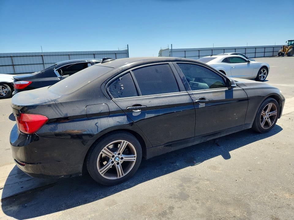 56252516 :رقم المزاد ، WBA3C1C51CF431883 vin ، 2012 Bmw 328 مزاد بيع
