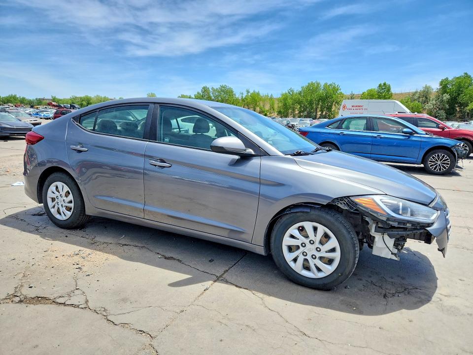 57681516 :رقم المزاد ، 5NPD74LFXJH383308 vin ، 2018 Hyundai Elantra مزاد بيع