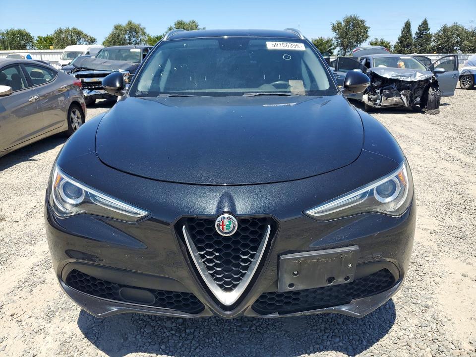 Продаж на аукціоні авто 2018 Alfa Romeo Stelvio, vin: ZASFAKAN8J7C24310, номер лоту: 59166396