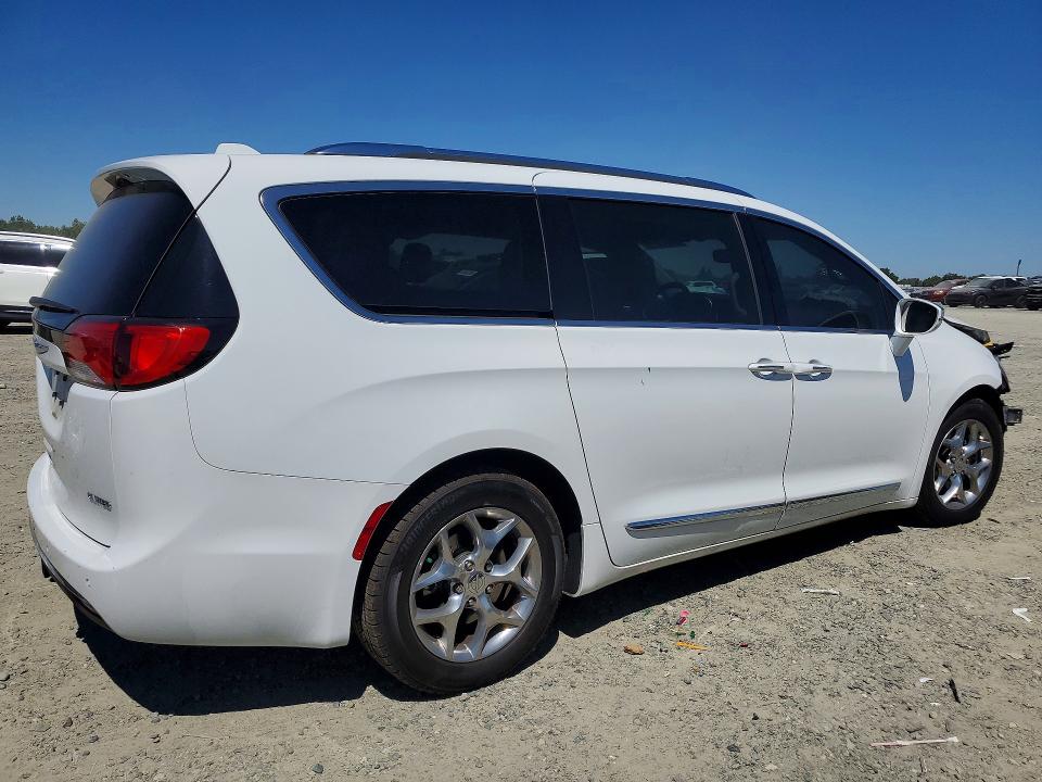 58449616 :رقم المزاد ، 2C4RC1GG3JR352987 vin ، 2018 Chrysler Pacifica مزاد بيع