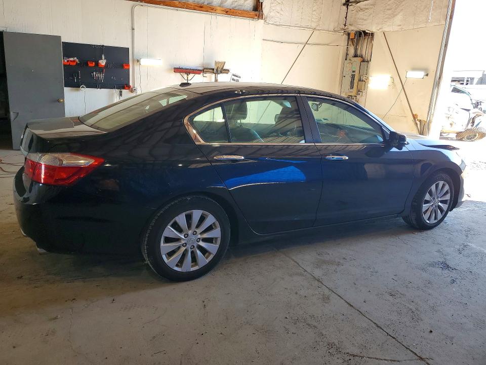 55818016 :رقم المزاد ، 1HGCR2F8XFA013404 vin ، 2015 Honda Accord مزاد بيع