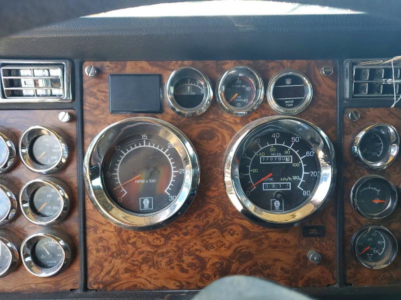 57010936 :رقم المزاد ، 1XKWDB9XX1R871368 vin ، 2001 Kenworth W900 مزاد بيع