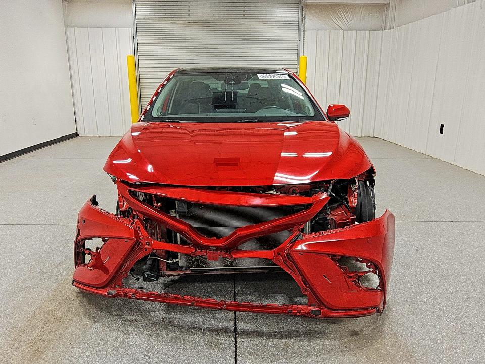 Продаж на аукціоні авто 2021 Toyota Camry, vin: 4T1KZ1AK4MU058661, номер лоту: 55635816