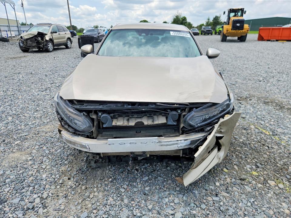 Продажа на аукционе авто 2019 Honda Accord, vin: 1HGCV1F13KA136724, номер лота: 55080206