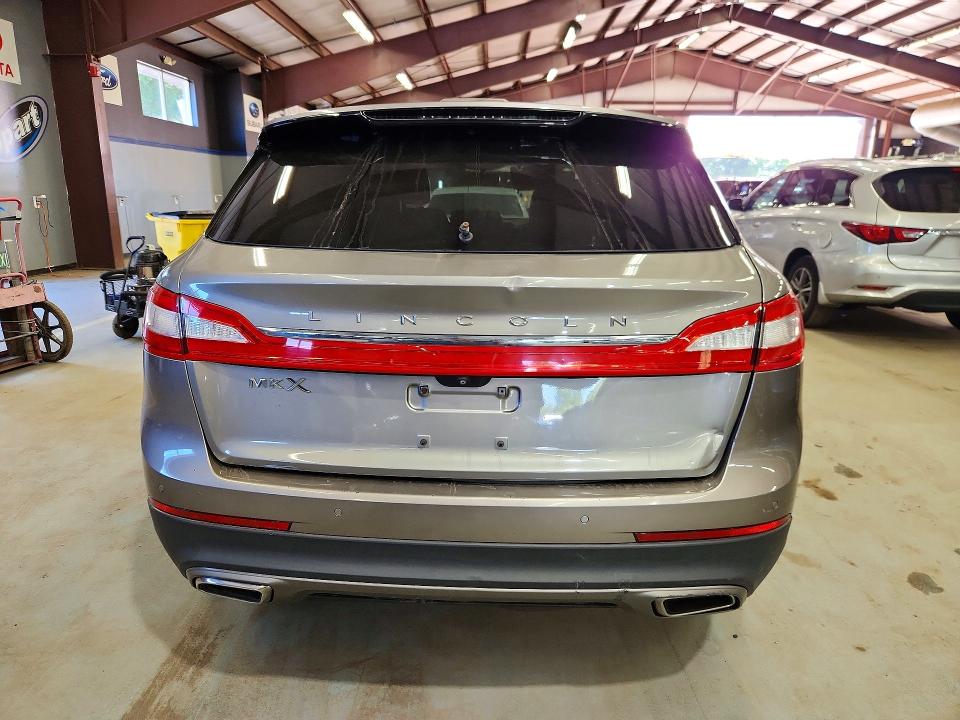 2017 Lincoln Mkx მანქანა იყიდება აუქციონზე, vin: 2LMPJ6LR7HBL30415, აუქციონის ნომერი: 56305106