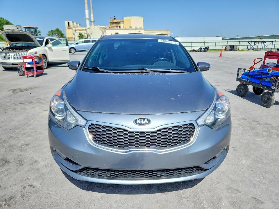 58557606 :رقم المزاد ، KNAFX4A82F5274844 vin ، 2015 Kia Forte مزاد بيع