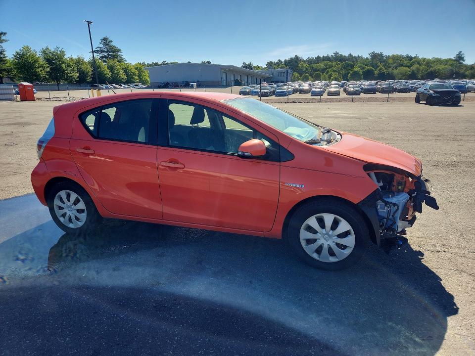 Продажа на аукционе авто 2012 Toyota Prius C, vin: JTDKDTB31C1002697, номер лота: 56422066