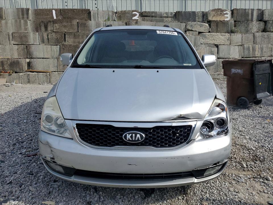 57641706 :رقم المزاد ، KNDMG4C71E6561499 vin ، 2014 Kia Sedona مزاد بيع